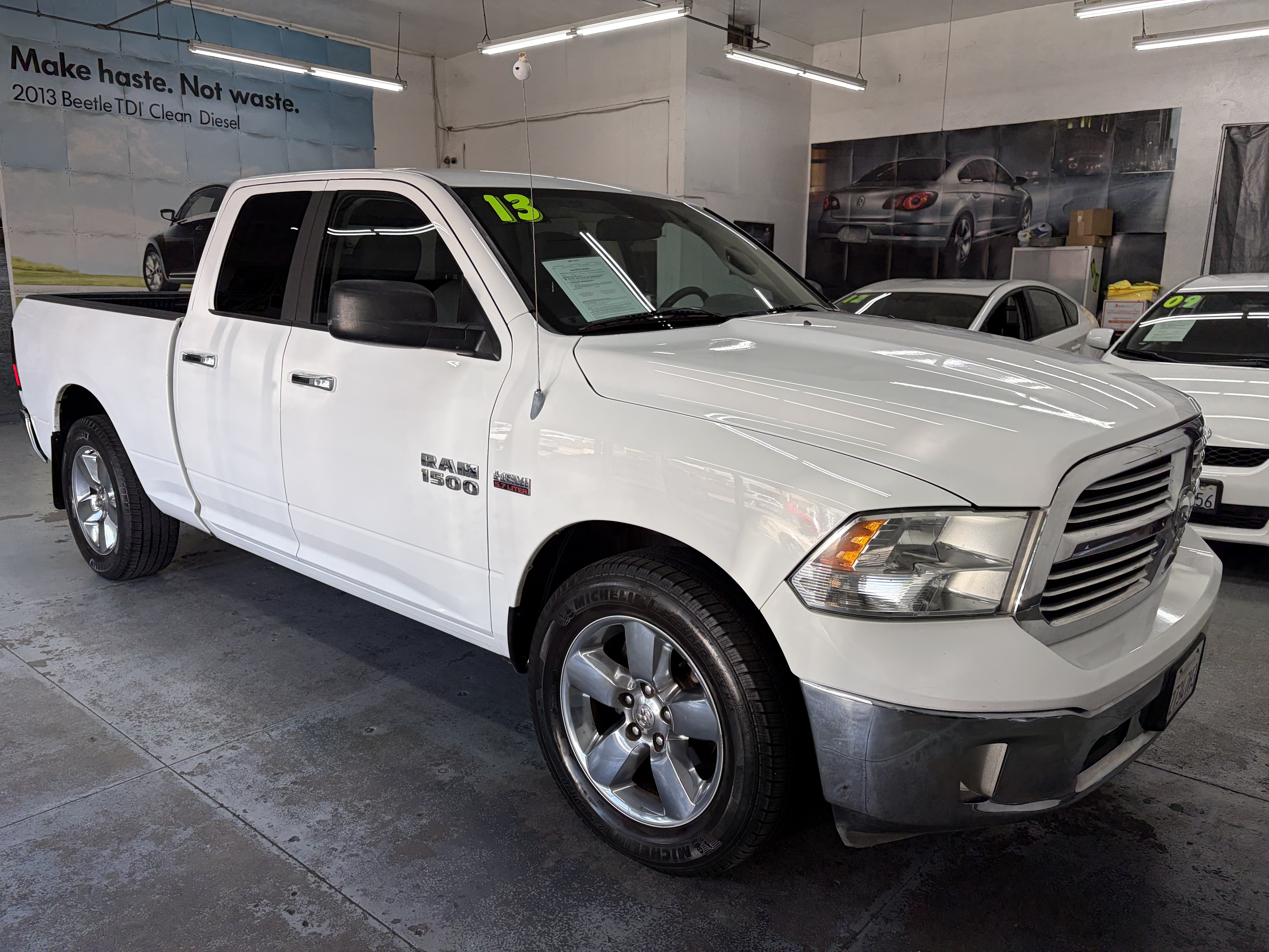 Used 2013 RAM 1500 2WD Quad Cab SLT image 9