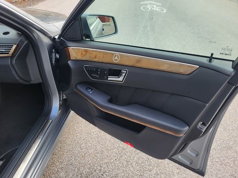 Used 2011 Mercedes-Benz E 350 Sport image 15