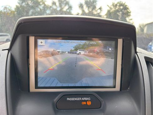 Used 2019 Ford Transit 150 image 28