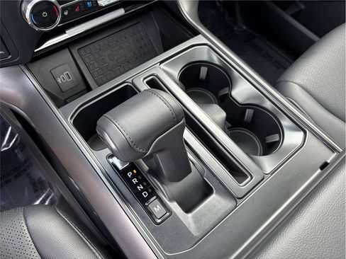 Used 2025 Ford F150 Lariat image 41