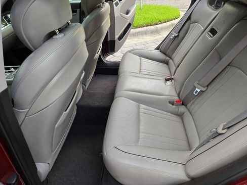 Used 2015 Hyundai Genesis 3.8 image 39