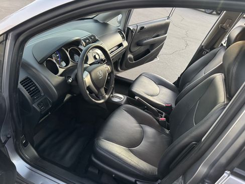 Used 2008 Honda Fit Sport image 16