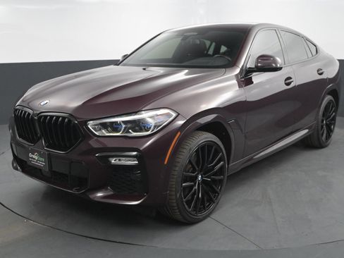 Used 2021 BMW X6 M50i image 2