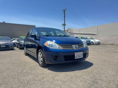 Used 2010 Nissan Versa Sedan FWD image 12