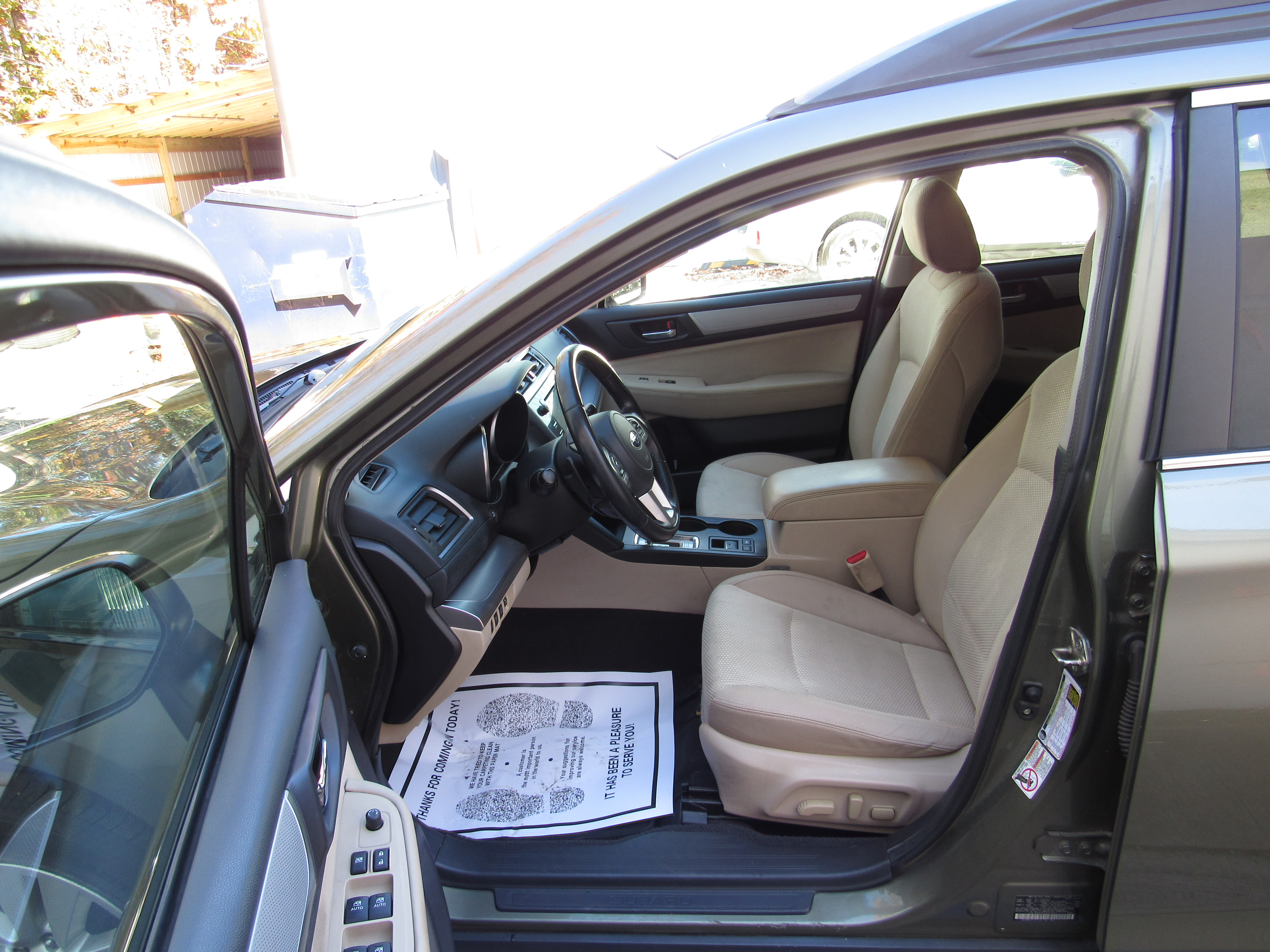 Used 2016 Subaru Outback 2.5i Premium AWD/4WD image 15