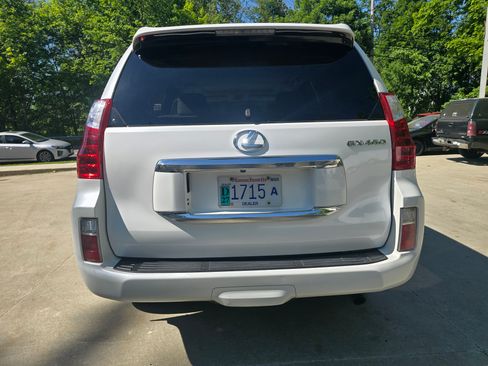 Used 2013 Lexus GX 460 GX 460 Sport Utility 4D AWD/4WD image 3