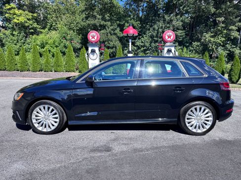 Used 2016 Audi A3 e-tron Premium image 9