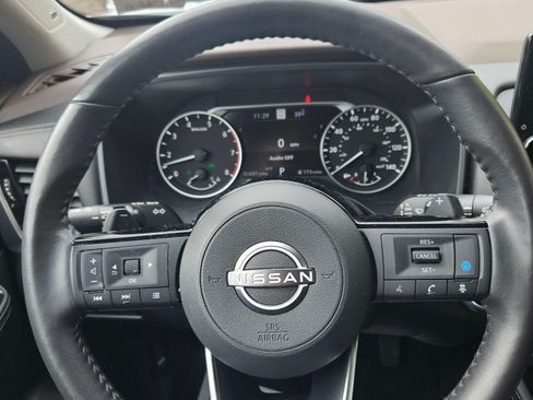 Used 2022 Nissan Rogue SL AWD/4WD image 14