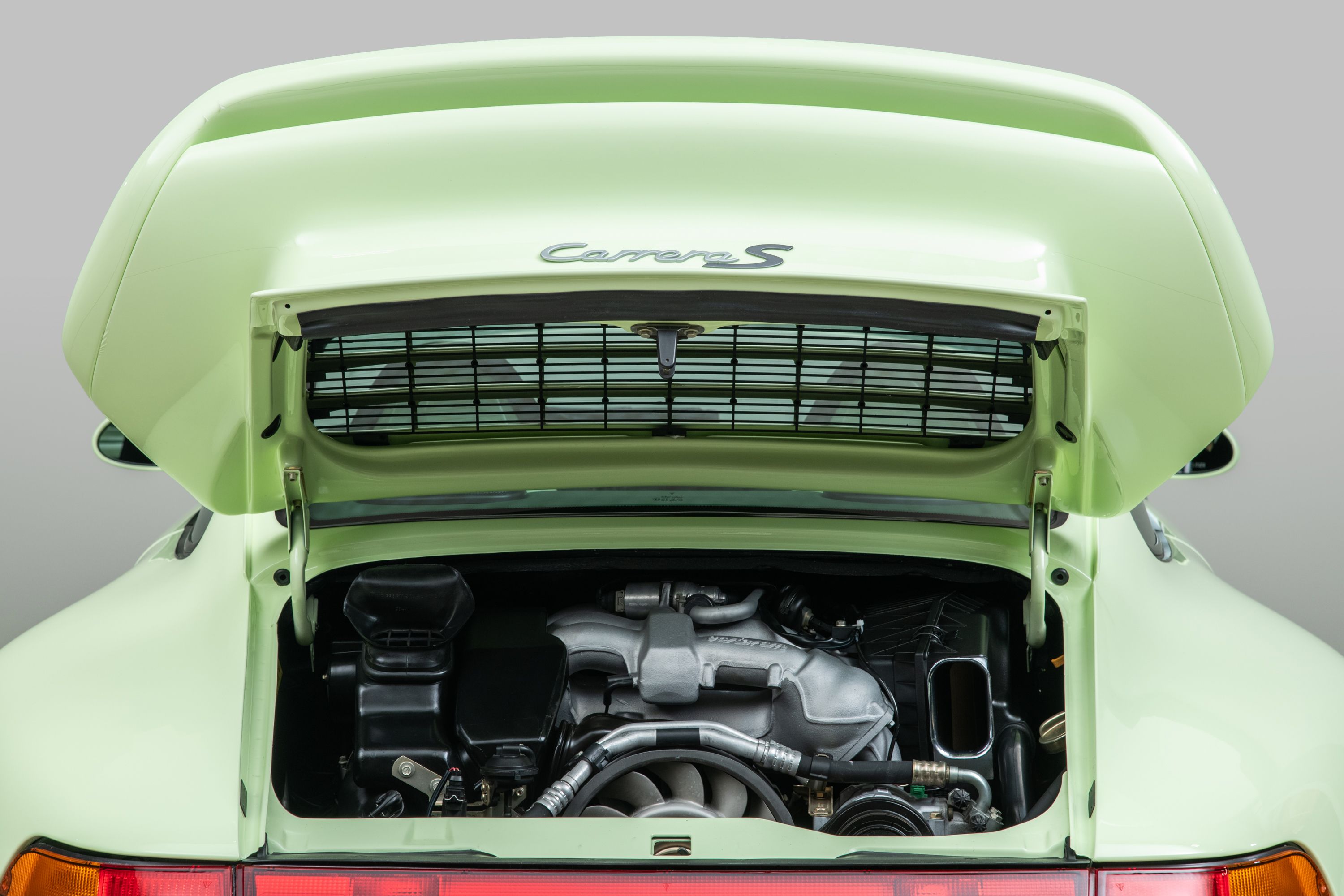 Used 1998 Porsche 911 Carrera S RWD image 36