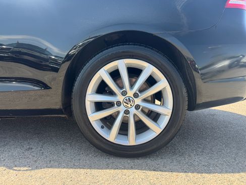 Used 2012 Volkswagen Eos Komfort FWD image 14