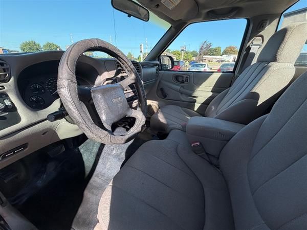 Used 2003 GMC Sonoma SL RWD image 7