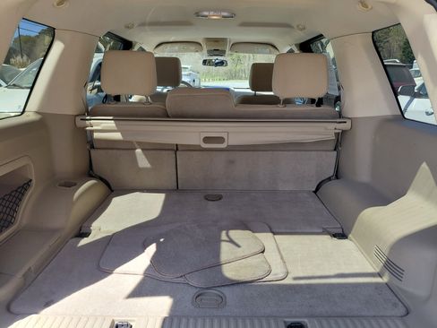 Used 2008 Ford Explorer XLT image 9