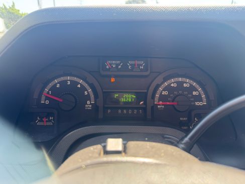 Used 2010 Ford E-250 and Econoline 250 UNAVAIL RWD image 22