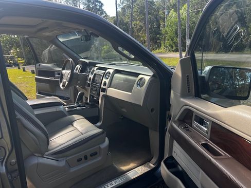 Used 2010 Ford F150 Platinum image 14