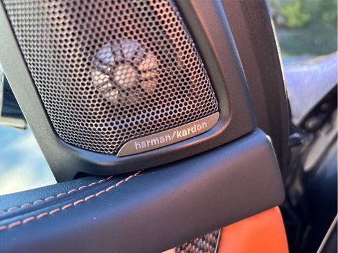 Used 2016 BMW X5 M image 23