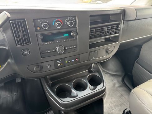 Used 2021 Chevrolet Express 2500 image 11