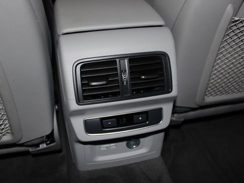 Used 2023 Audi Q5 2.0T Premium image 34