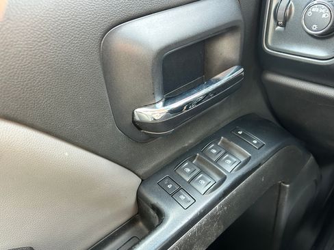Used 2015 Chevrolet Silverado 1500 image 10