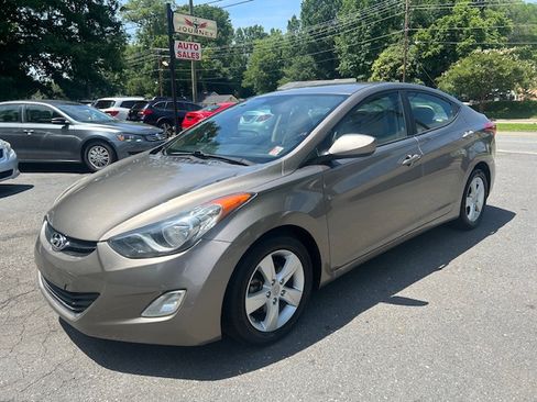 Used 2013 Hyundai Elantra Sedan FWD image 1