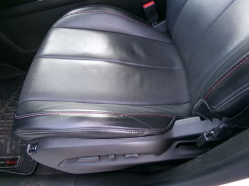 Used 2016 Chevrolet Equinox LTZ image 9