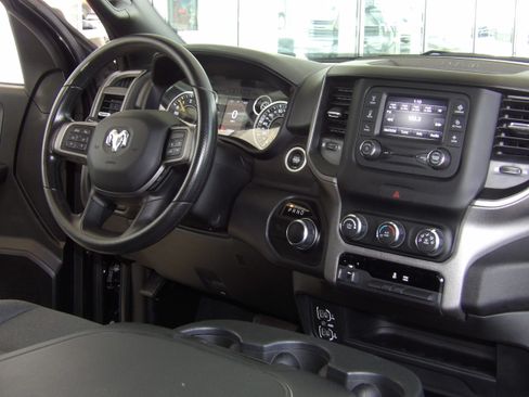 Used 2022 RAM 2500 Tradesman image 28