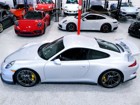 Used 2016 Porsche 911 GT3 image 7