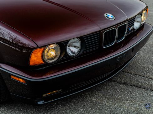 Used 1991 BMW M5 image 19