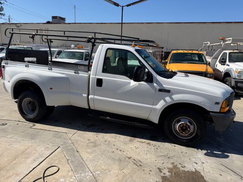 Used 2000 Ford F350 2WD Regular Cab DRW Super Duty image 5