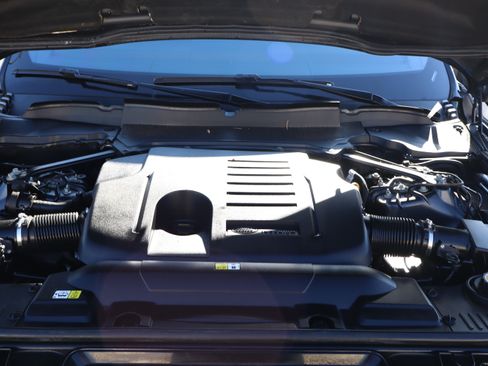 Used 2019 Land Rover Range Rover Sport HSE image 41