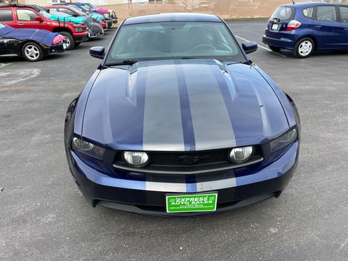 Used 2010 Ford Mustang GT image 2