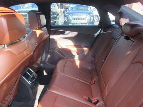 Used 2018 Audi A4 2.0T Premium Plus quattro Sdn AWD/4WD image 10