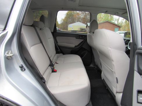 Used 2014 Subaru Forester 2.5i Premium image 20