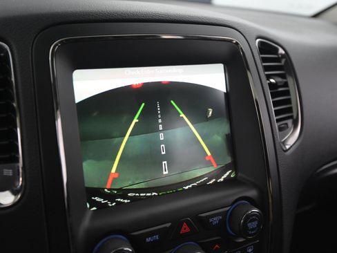 Used 2018 Dodge Durango GT image 28