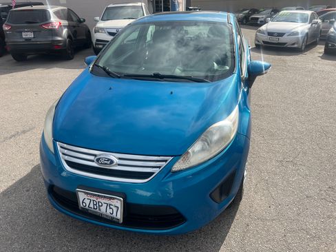 Used 2013 Ford Fiesta SE Sedan FWD image 6