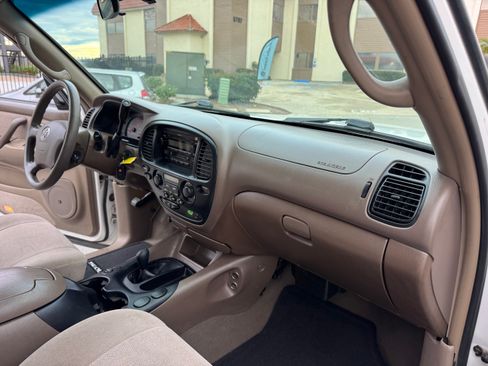 Used 2004 Toyota Sequoia SR5 image 34