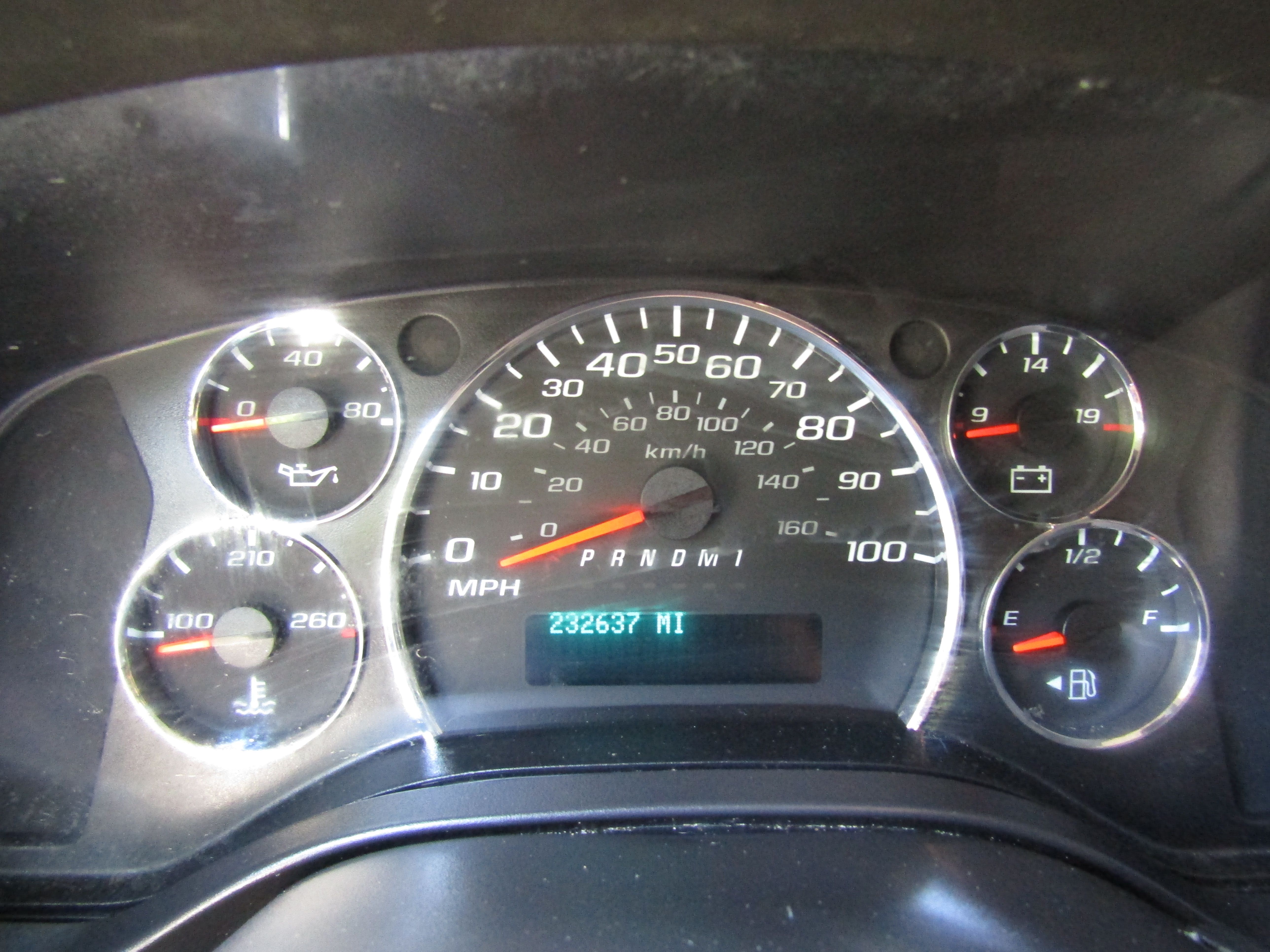 Used 2019 Chevrolet Express 2500 RWD image 14
