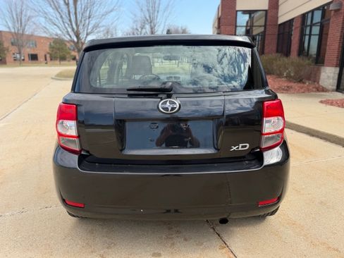Used 2009 Scion xD image 8