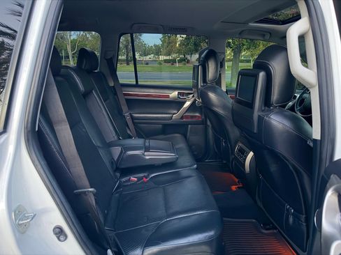 Used 2012 Lexus GX 460 Premium w/ Accessory Package AWD/4WD image 36