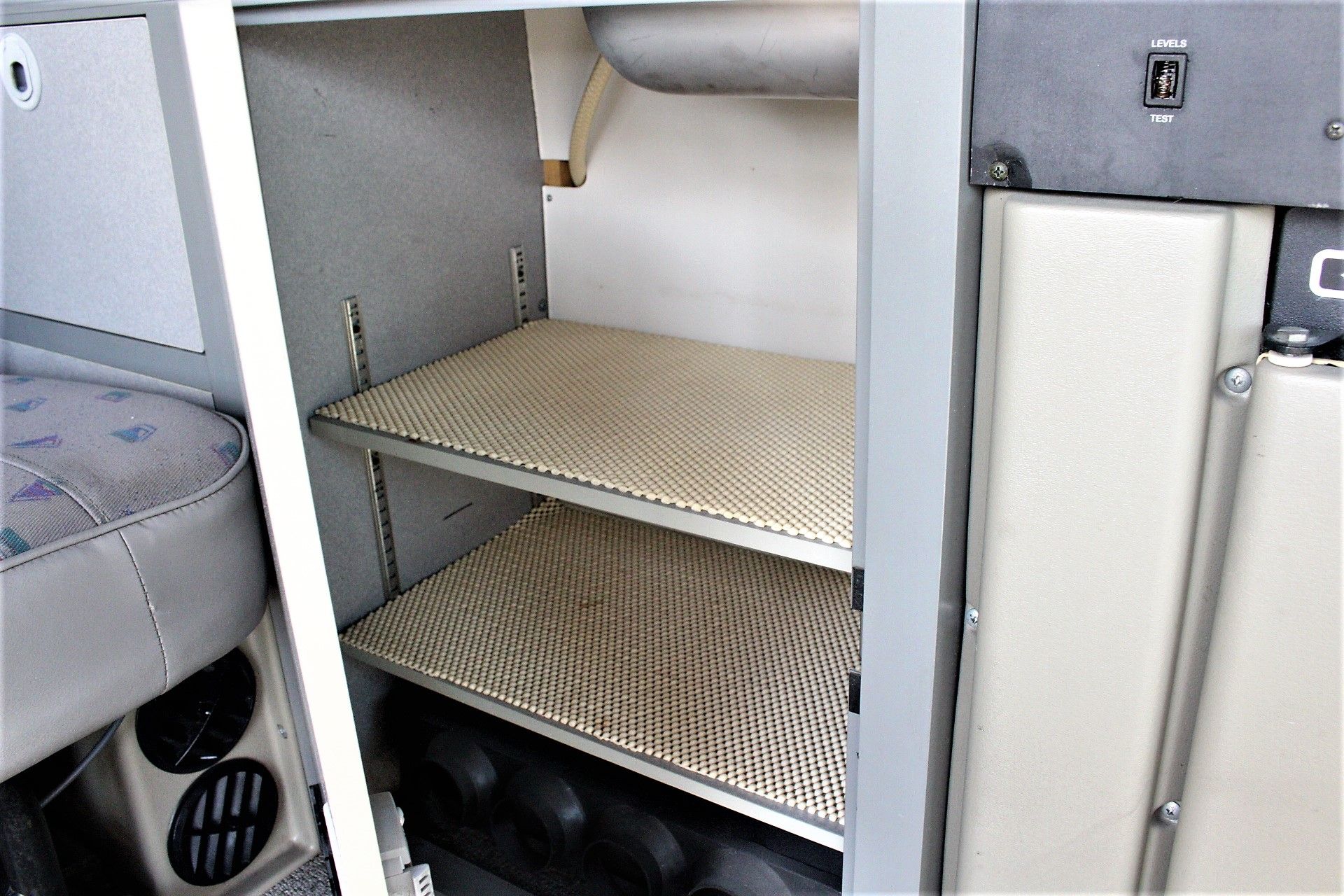 Used 1997 Volkswagen Eurovan Camper FWD image 38