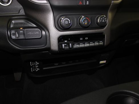 Used 2019 RAM 3500 Tradesman image 25