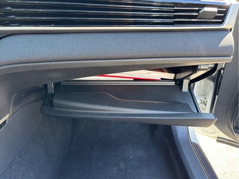 Used 2025 Toyota Camry LE image 38