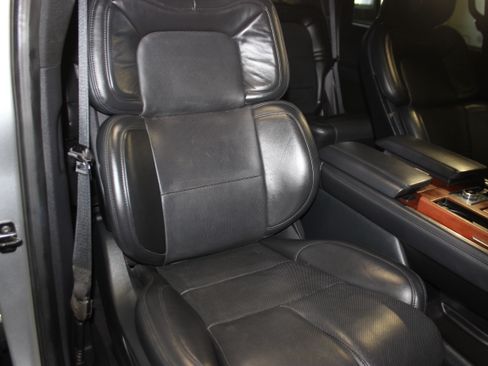 Used 2023 Lincoln Navigator 4WD Reserve image 17