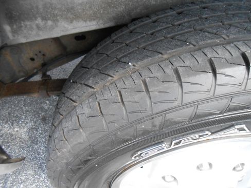 Used 2004 Ford E-150 and Econoline 150 XL image 10