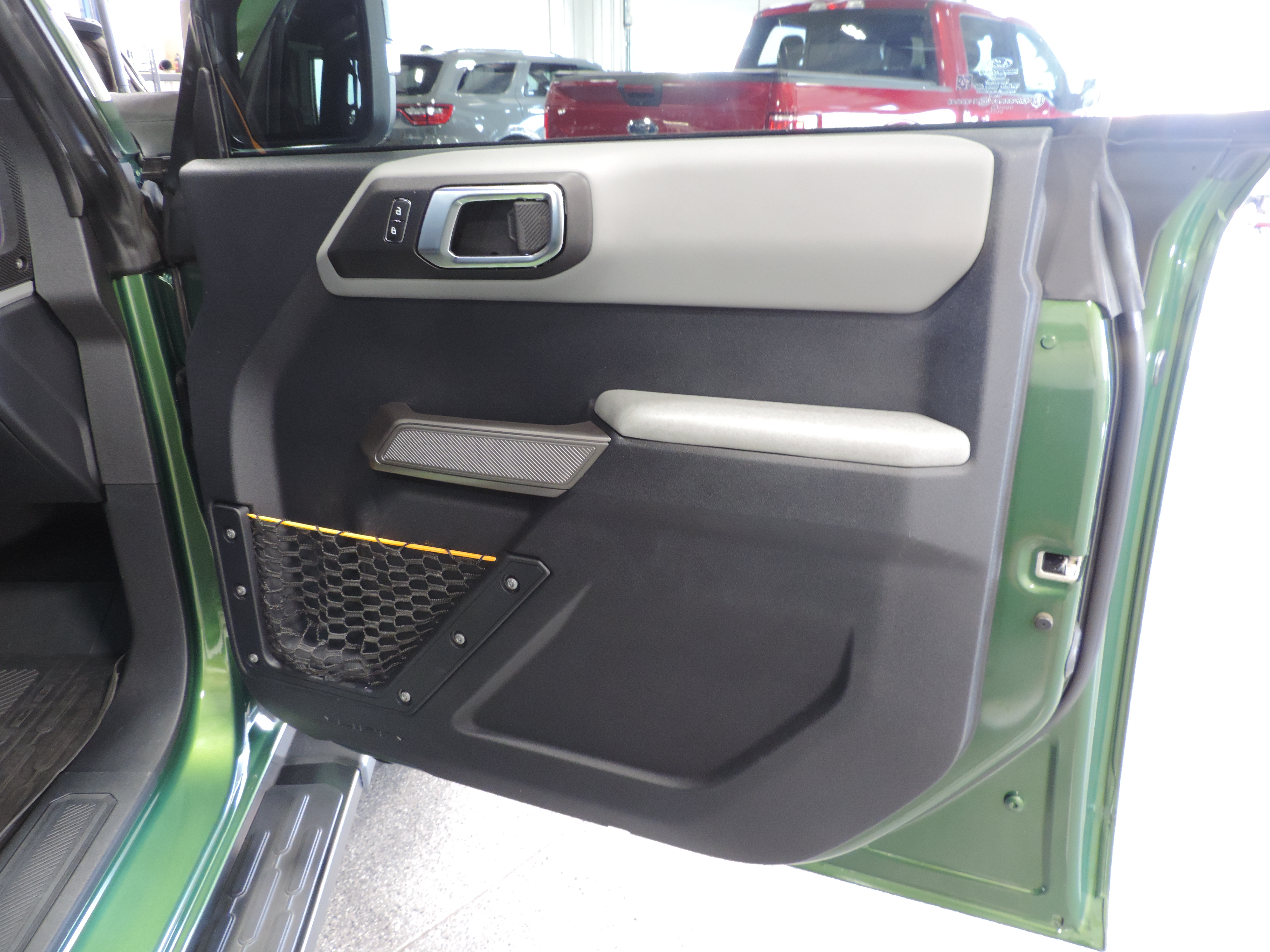 Used 2023 Ford Bronco 4-Door Badlands AWD/4WD image 26