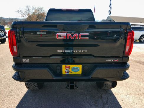 Used 2022 GMC Sierra 2500 AT4 image 30