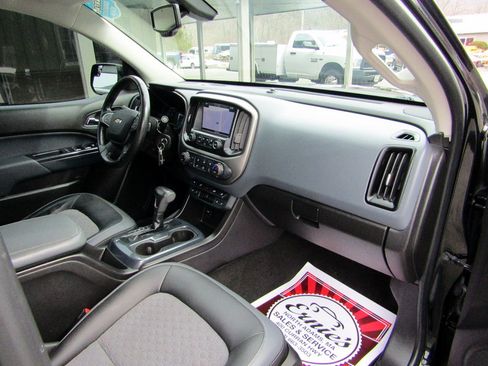 Used 2017 Chevrolet Colorado Z71 image 21