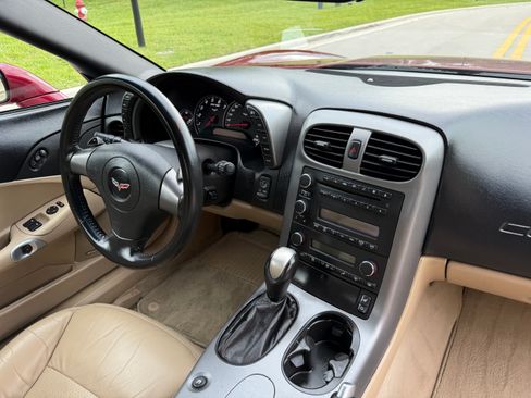 Used 2006 Chevrolet Corvette Convertible RWD image 89