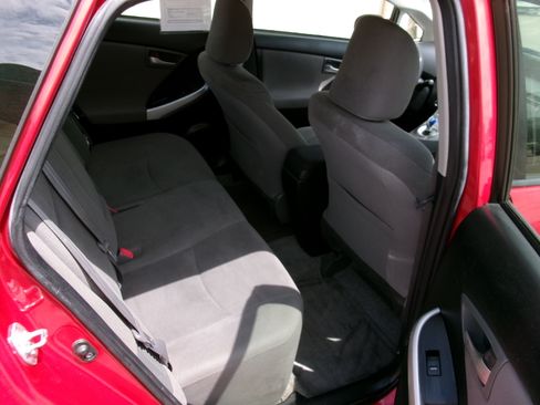 Used 2014 Toyota Prius Two image 5