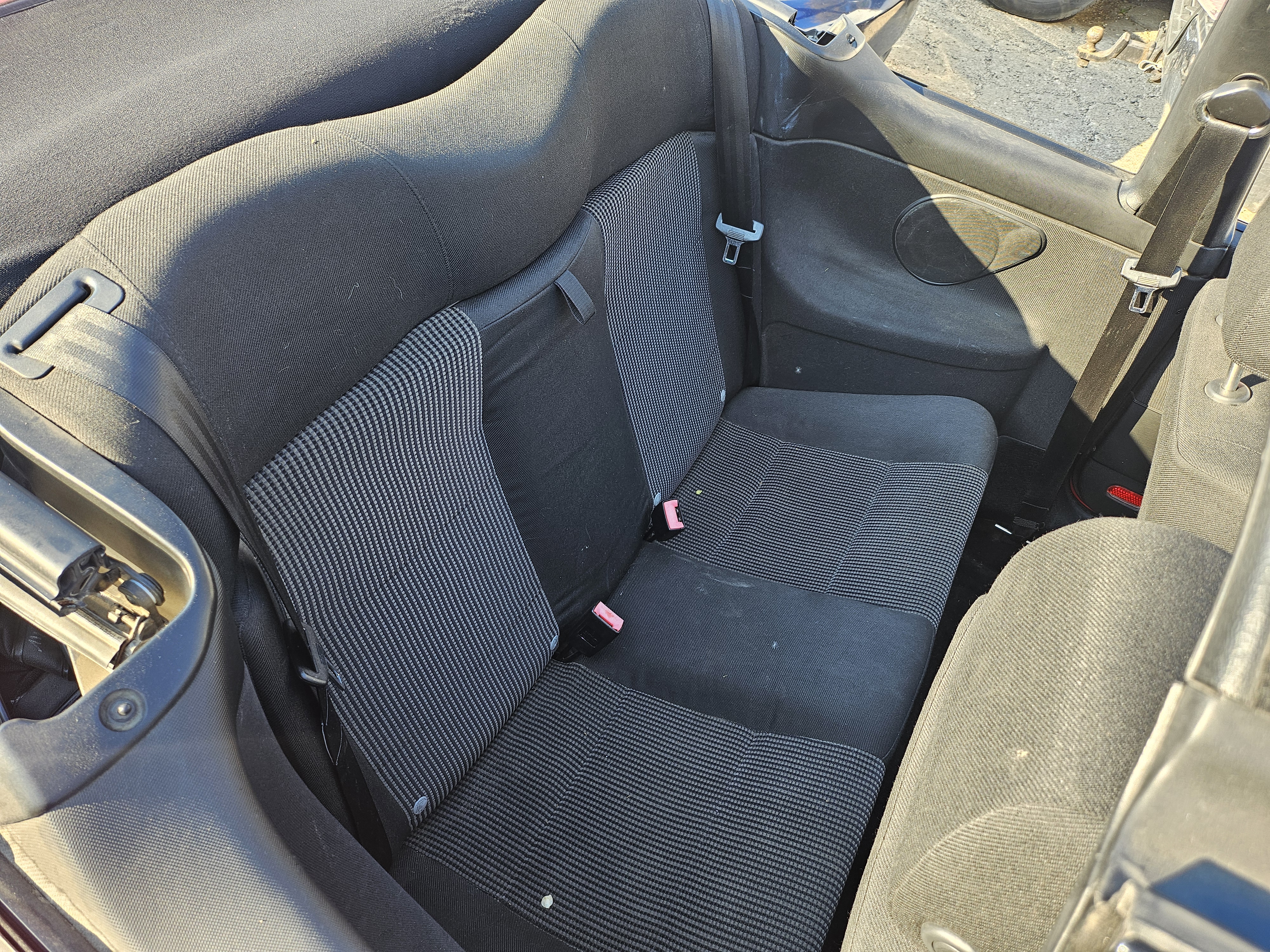 Used 2002 Volkswagen Cabrio GLS FWD image 14
