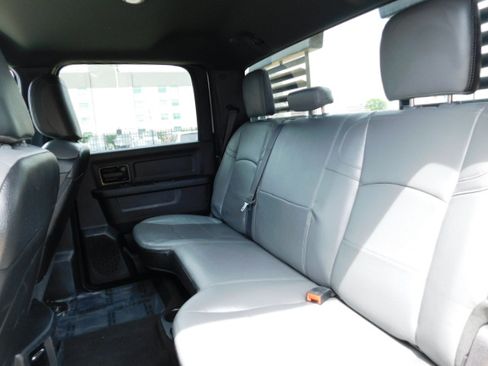 Used 2022 RAM 3500 4x4 Crew Cab Tradesman DRW image 17